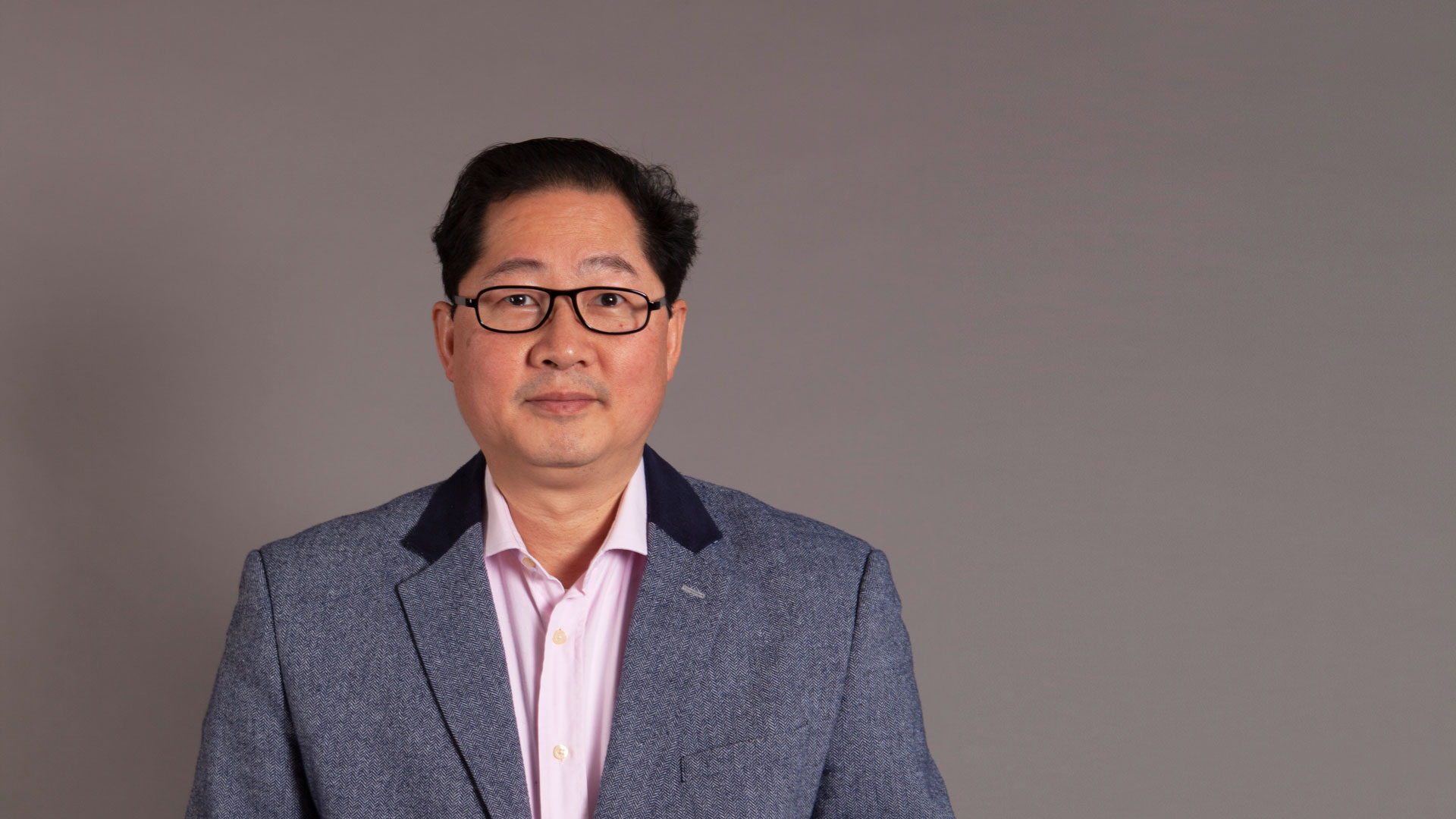 Dr. Coen Gho artz Hair Stem Cell Clinic